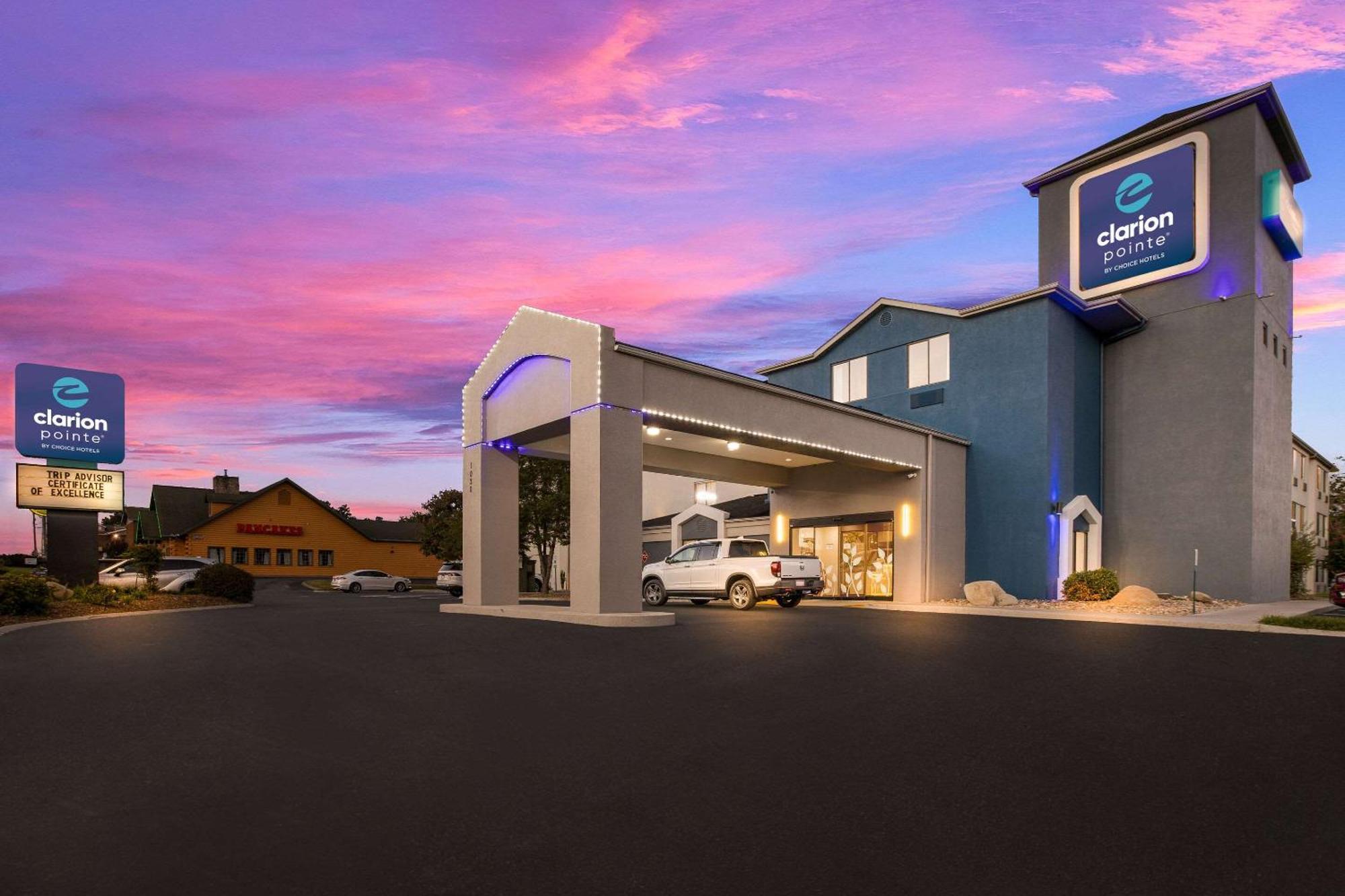 Clarion Pointe Sevierville-Pigeon Forge Bagian luar foto