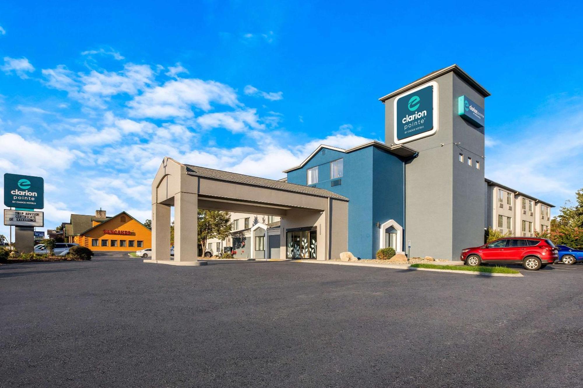 Clarion Pointe Sevierville-Pigeon Forge Bagian luar foto