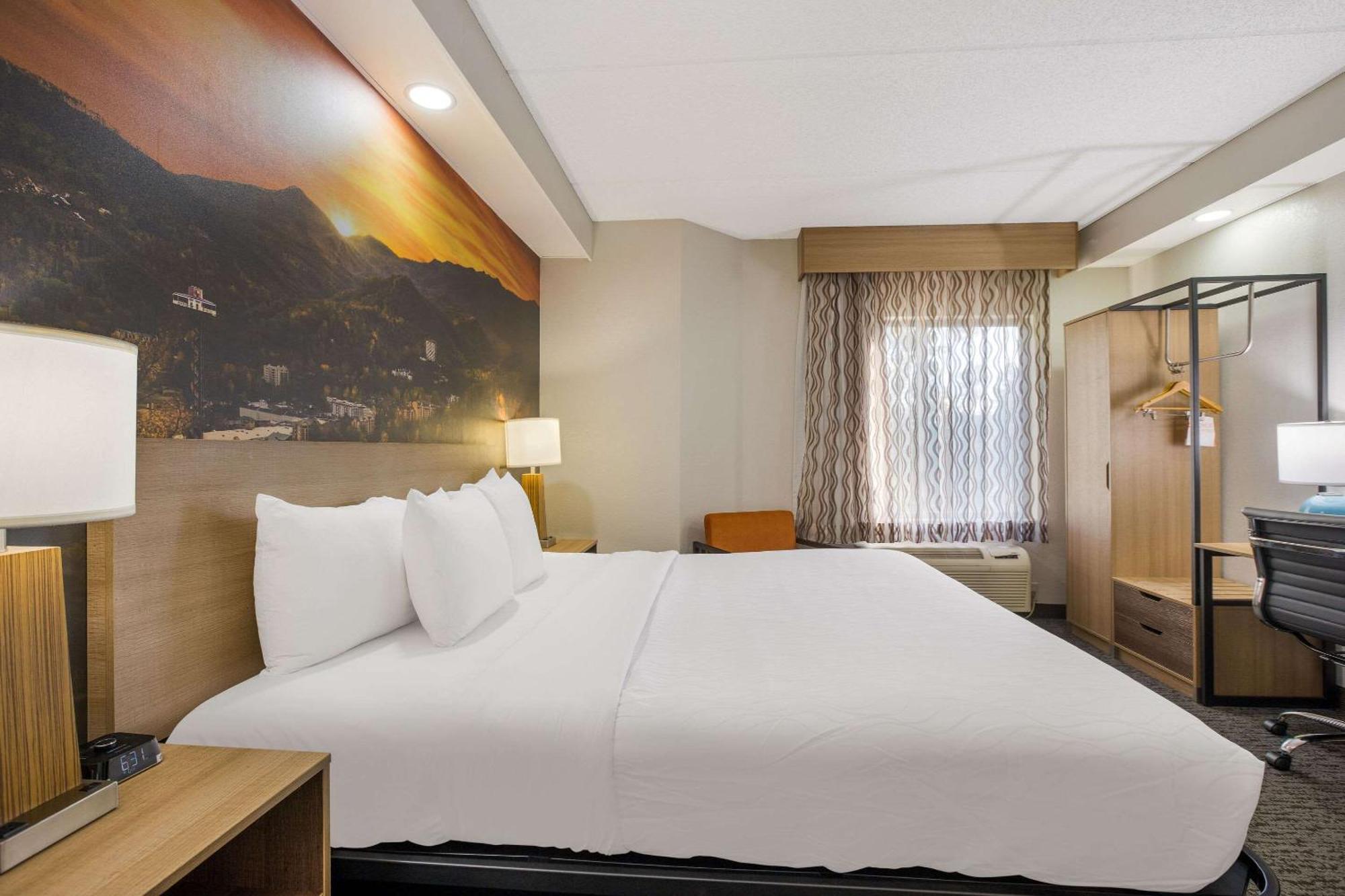 Clarion Pointe Sevierville-Pigeon Forge Bagian luar foto