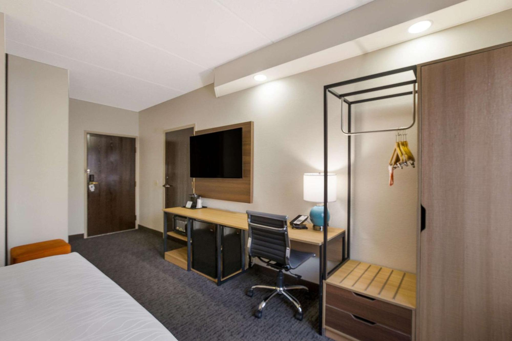 Clarion Pointe Sevierville-Pigeon Forge Bagian luar foto