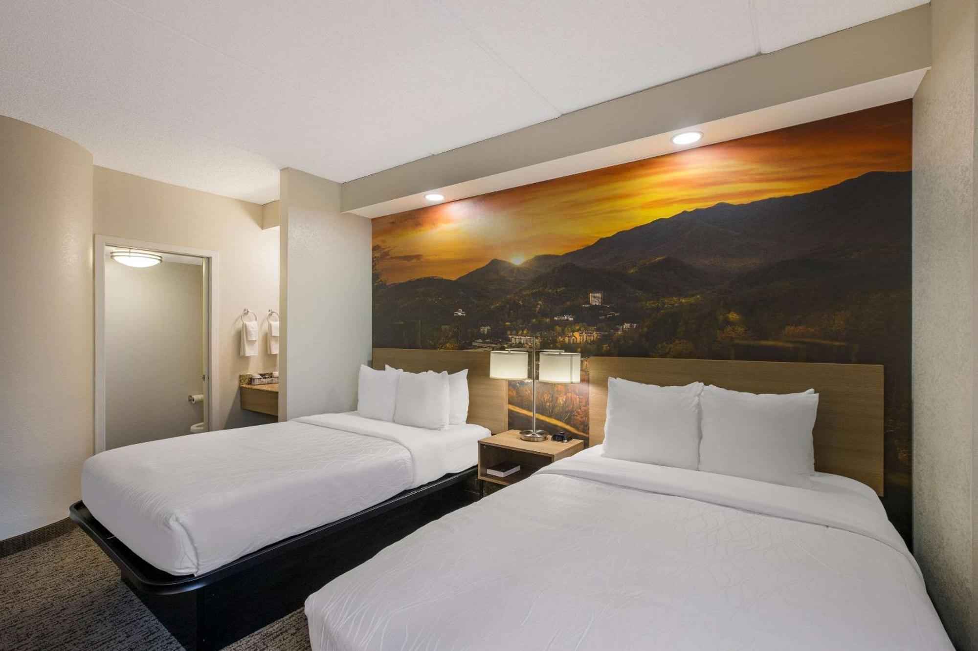 Clarion Pointe Sevierville-Pigeon Forge Bagian luar foto