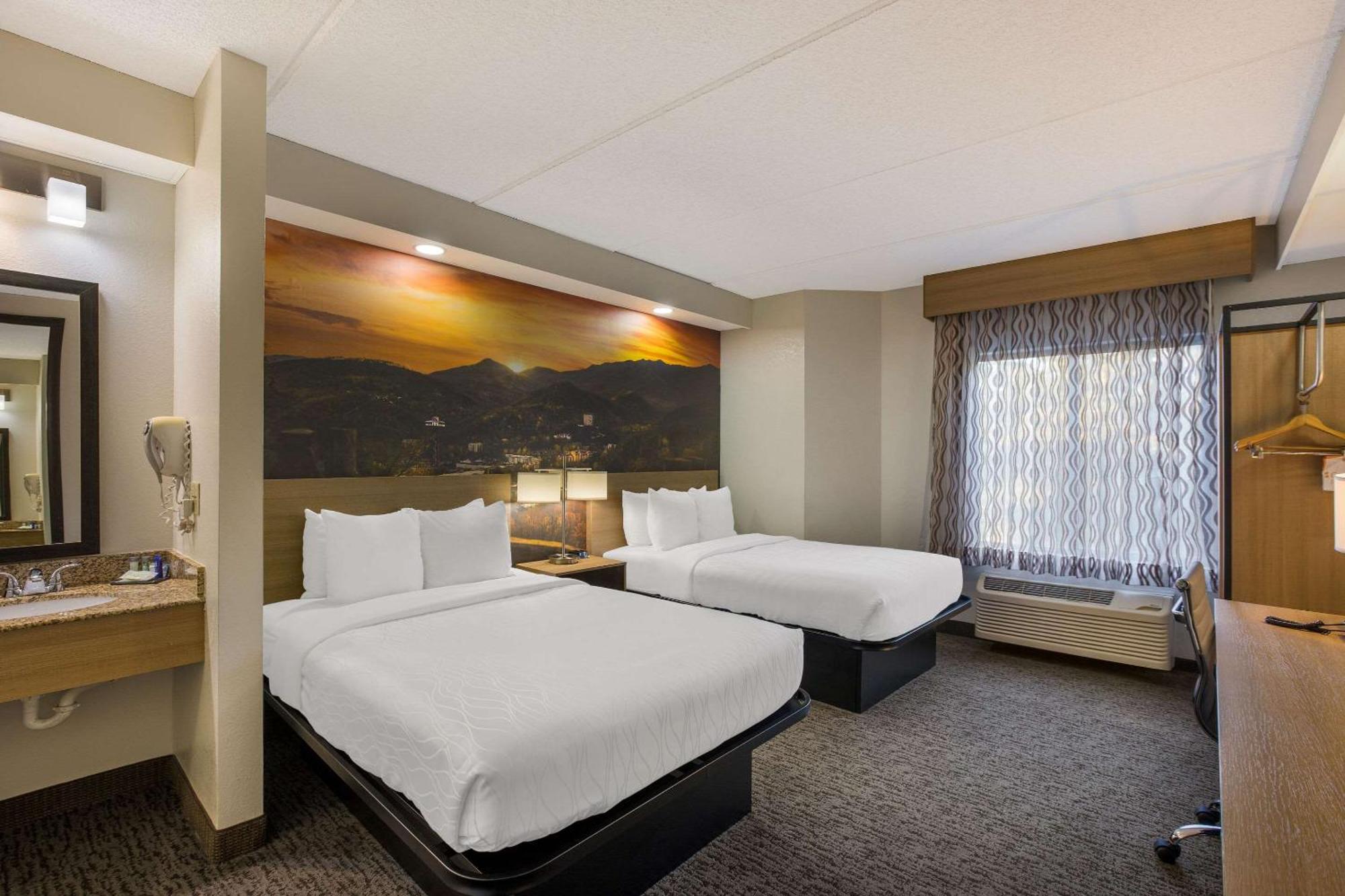 Clarion Pointe Sevierville-Pigeon Forge Bagian luar foto